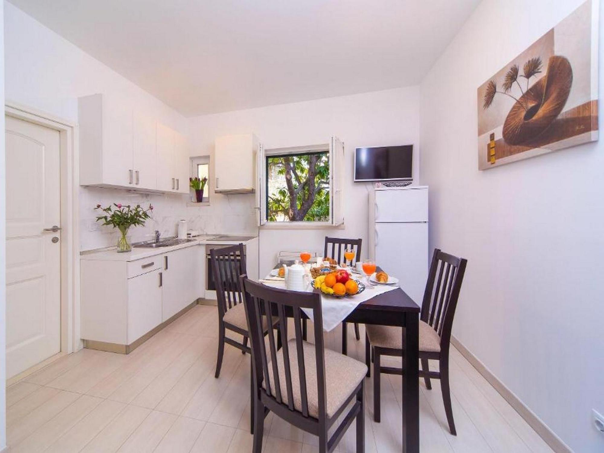 Apartment 4b *