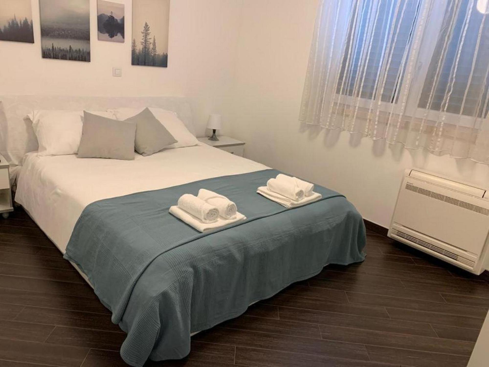 Apartment 4b