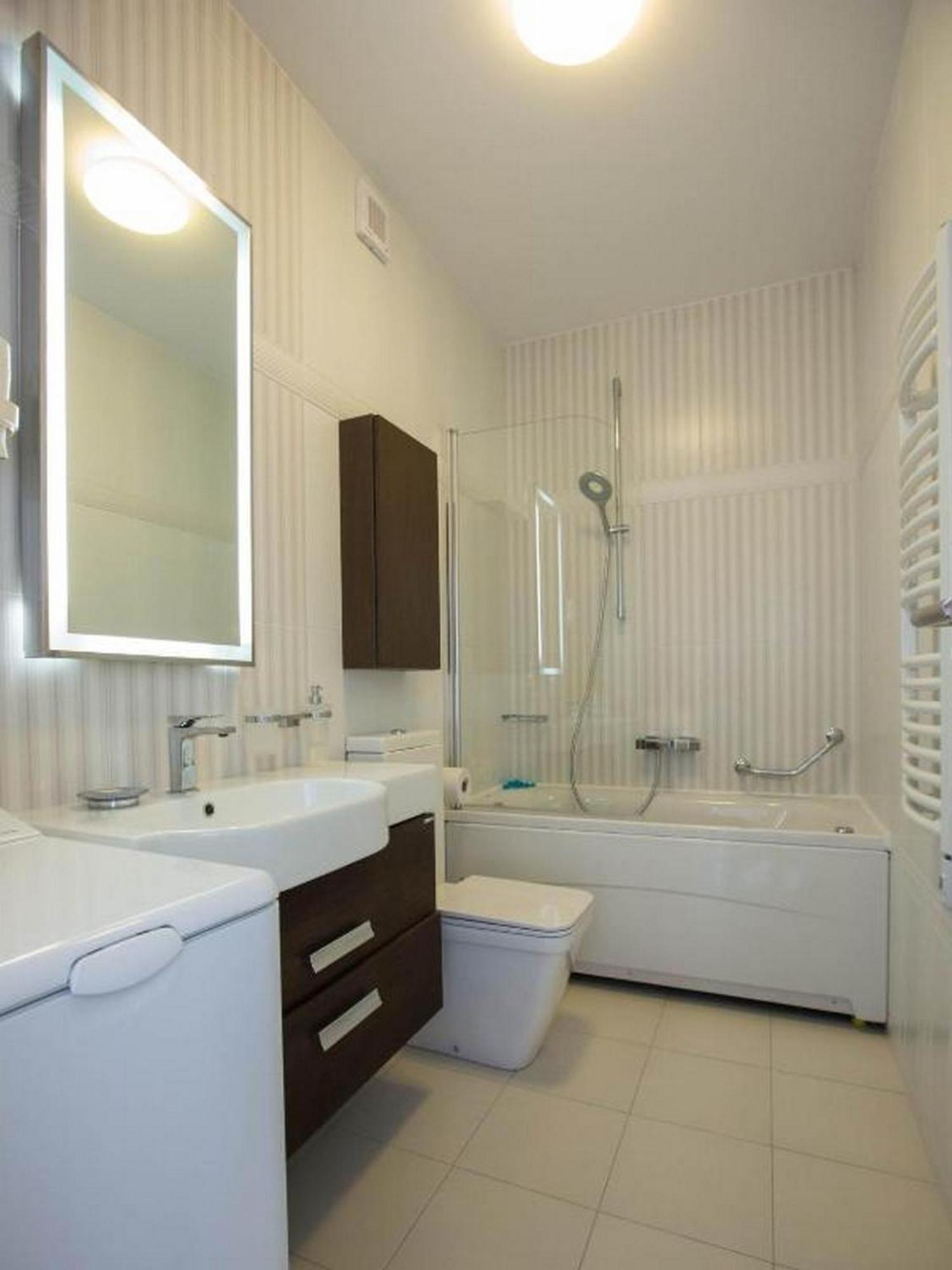 Apartment 4b