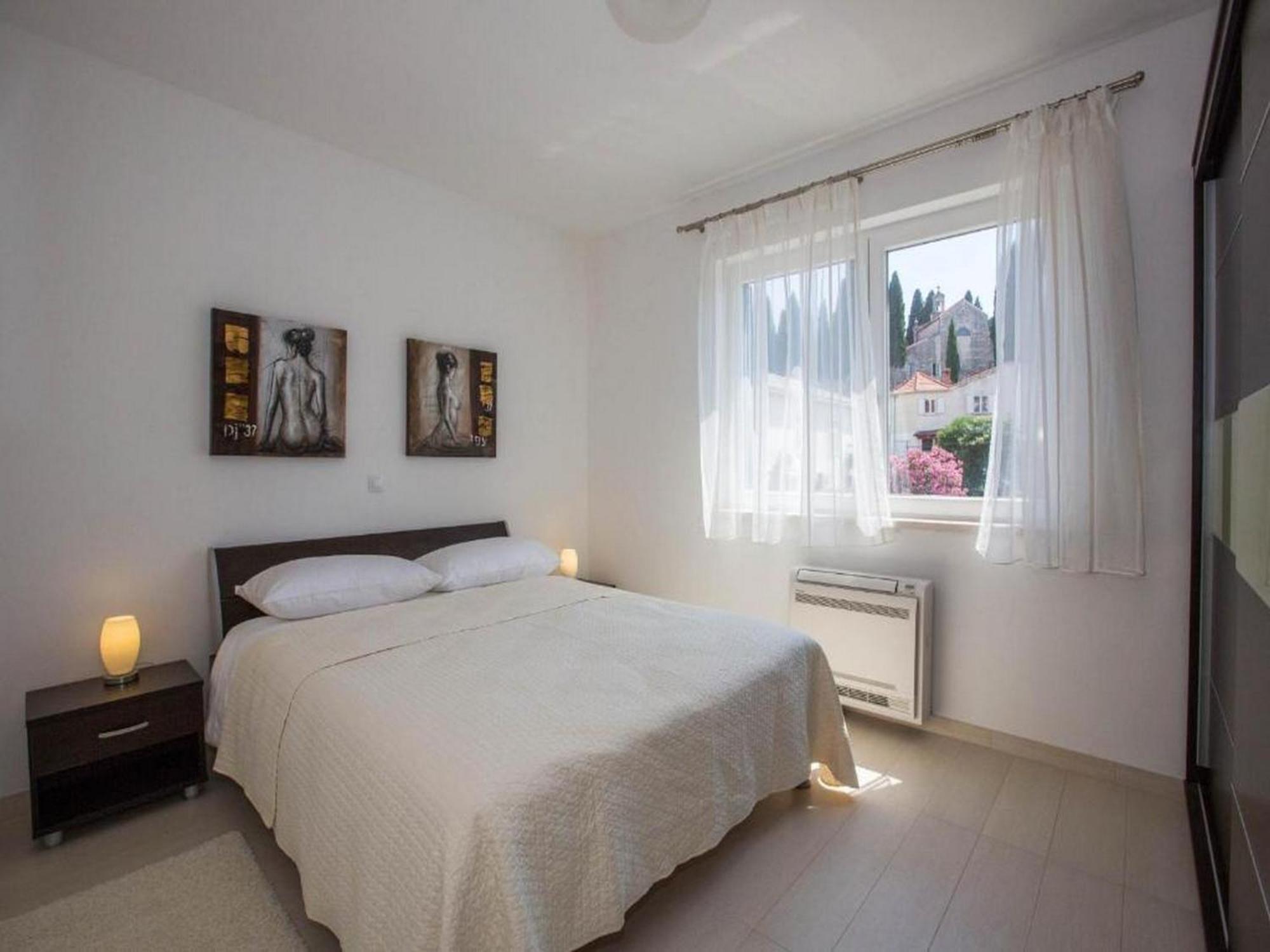 4b Apartment